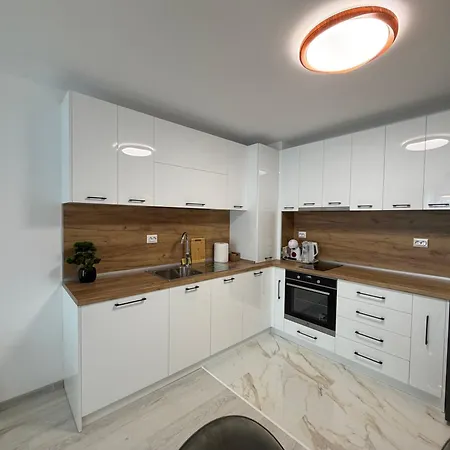 شقة Comfort Park View ساندانسكي